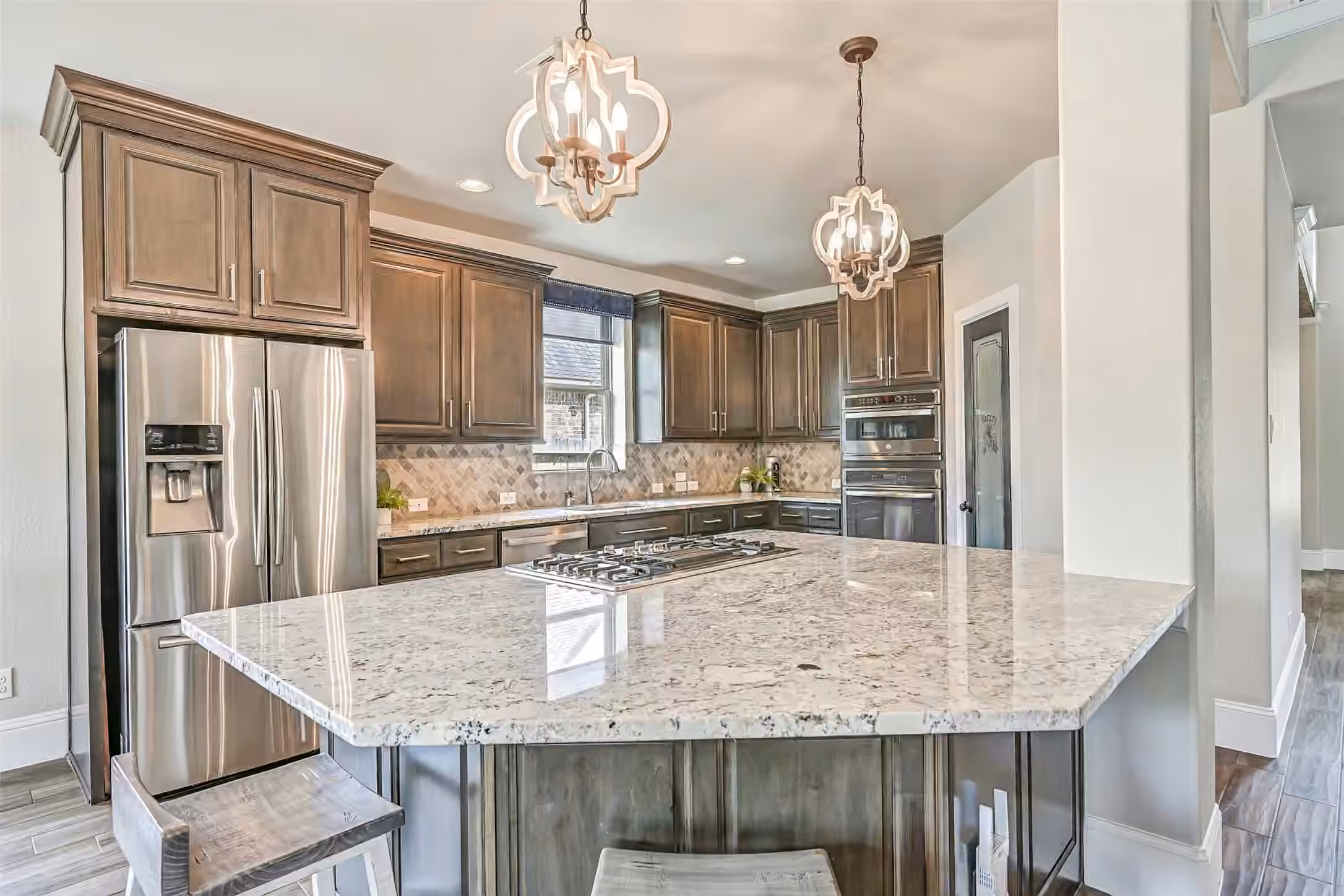 Photo 3 of 2433 Prairie Mist Lane, Friendswood, TX