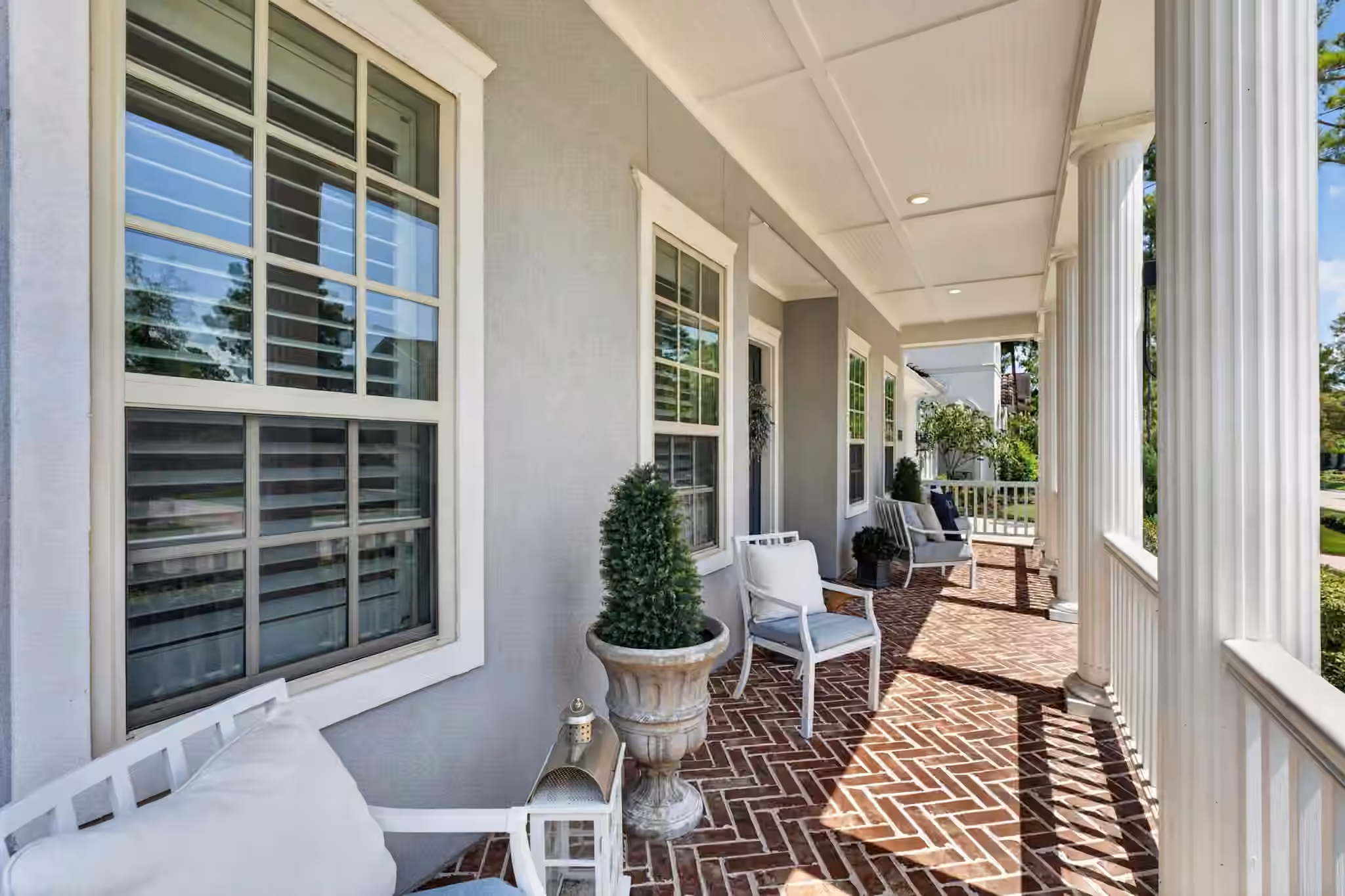 Photo 5 of 202 S Thatcher Bend Circle, The Woodlands, TX