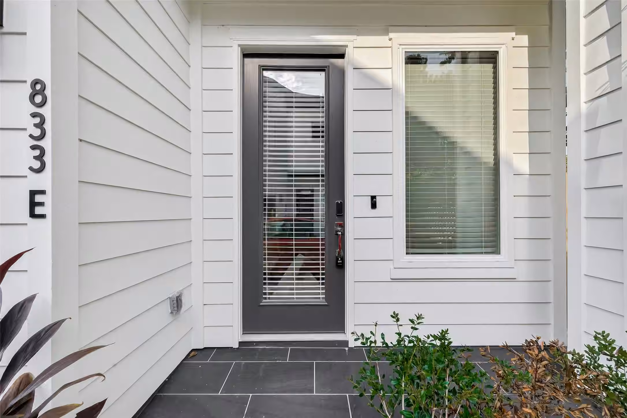 Photo 7 of 833 Dorchester ST Street E, Houston, TX