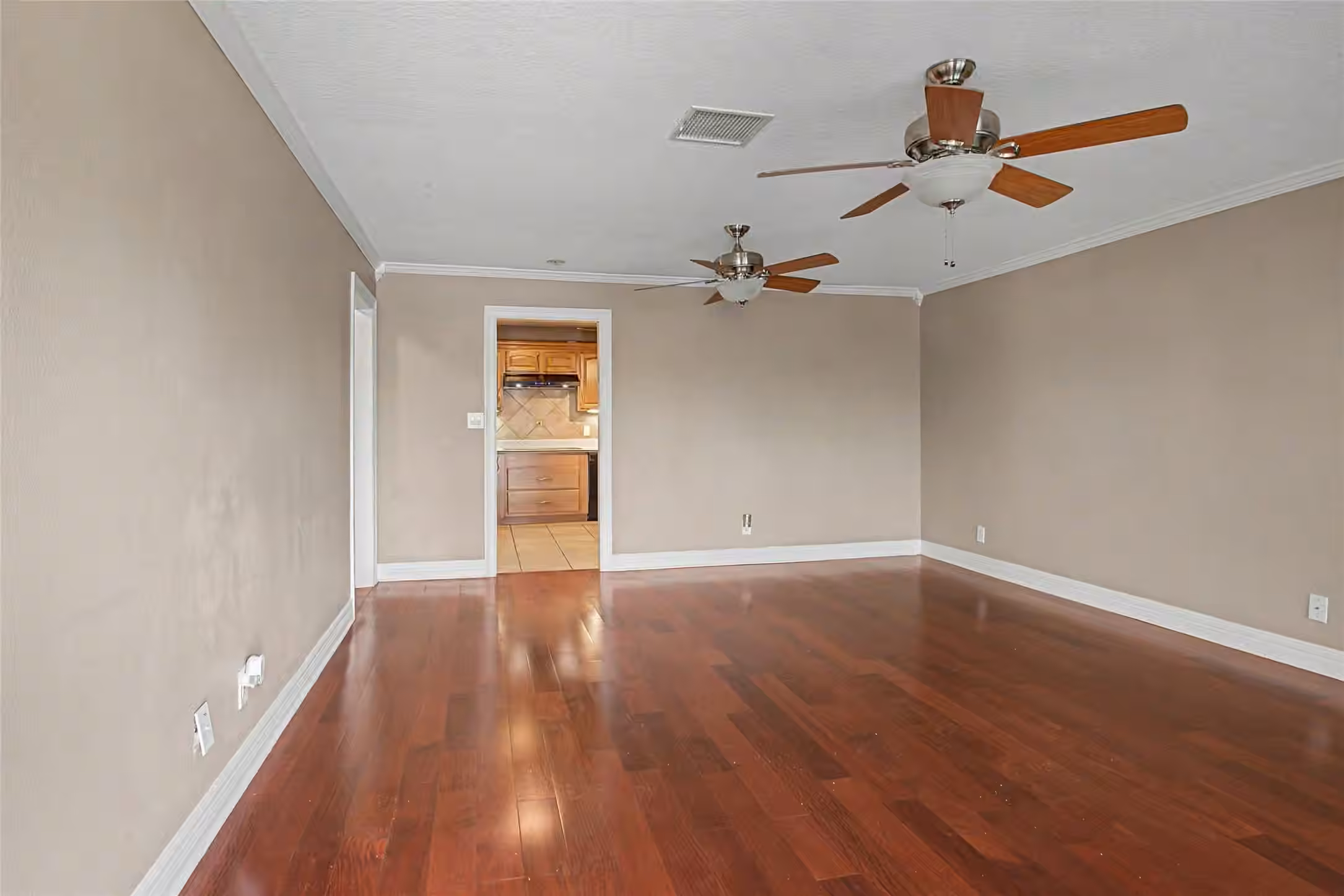 Photo 6 of 7213 Youpon Drive, Galveston, TX