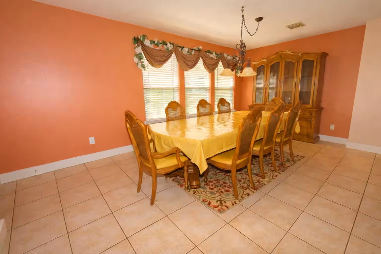 Photo 3 of 9902 Farrell Drive, Houston, TX