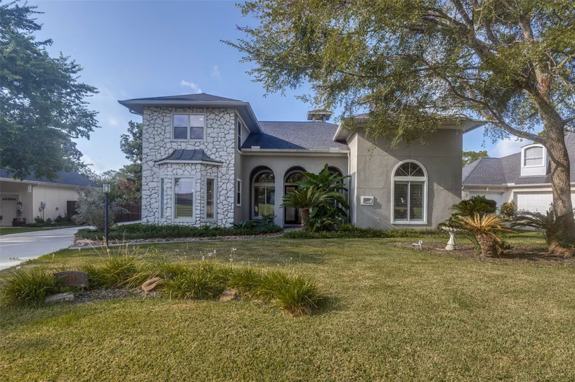 Photo of 966 Bentwater Drive, Montgomery, TX