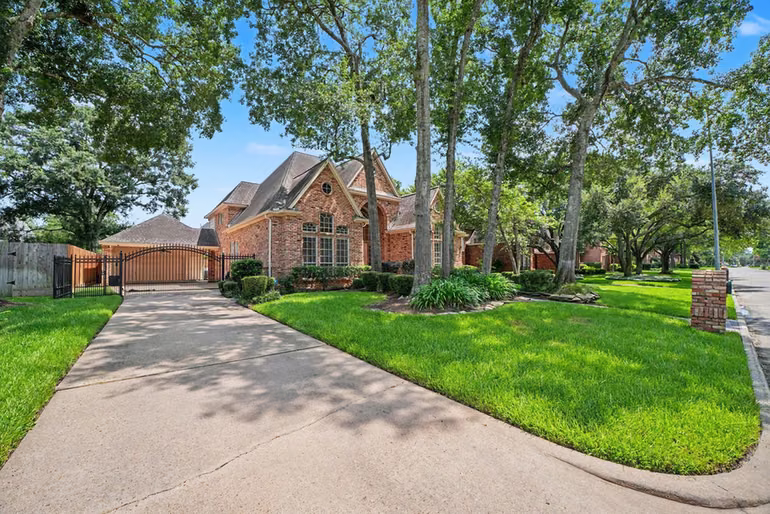 Photo 4 of 3411 Fir Forest Drive, Spring, TX