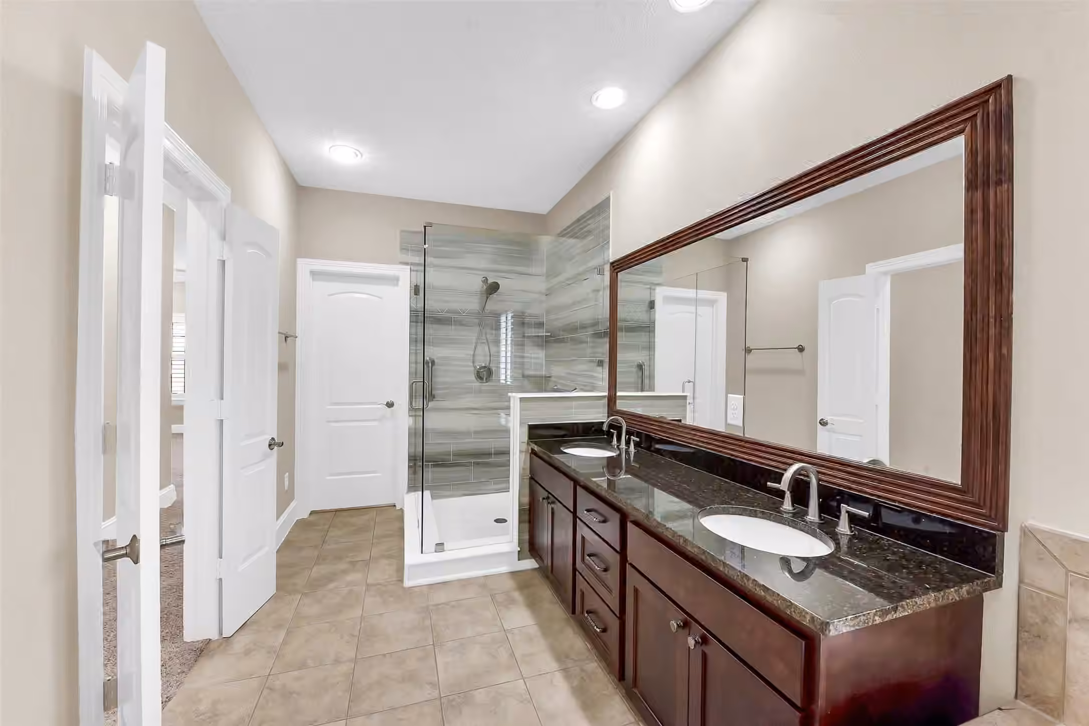 Photo 4 of 905 Garden Oaks Trace, Houston, TX
