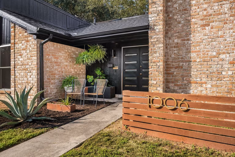 Photo 2 of 1006 Indian Ridge Court, Katy, TX