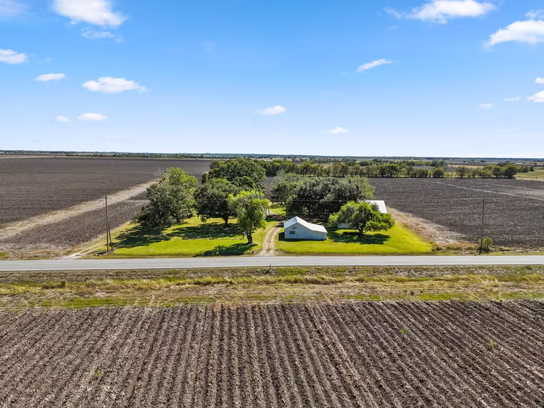 Photo 6 of 14309 Vrlla Road, Guy, TX