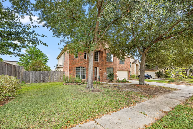 Photo 2 of 25993 N Royal Emerald Ln, Kingwood, TX