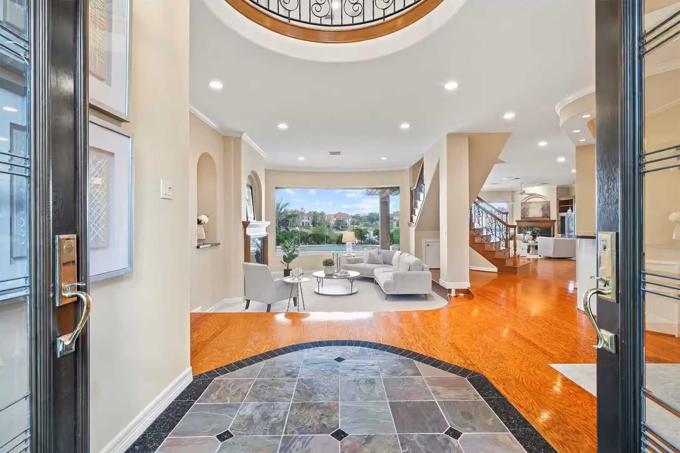Photo 4 of 19006 Windsor Lakes Drive, Houston, TX