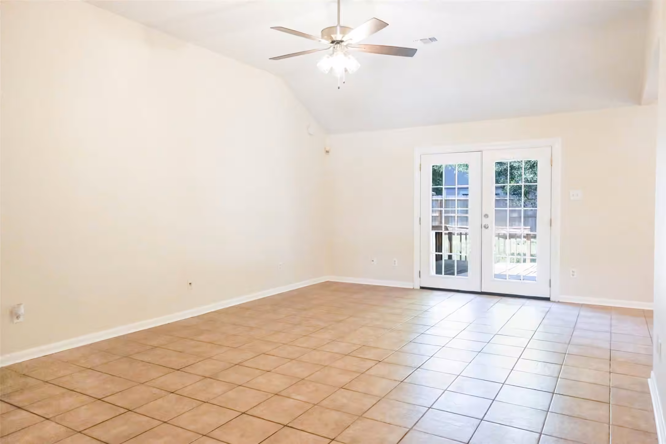 Photo 3 of 18389 Ten Oaks Court, Porter, TX