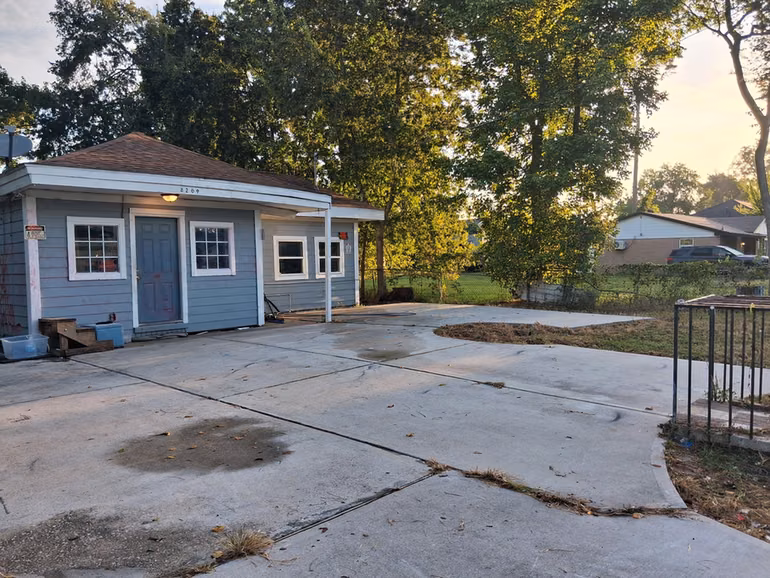Photo of 8029 Woodlyn Road, Houston, TX 77028