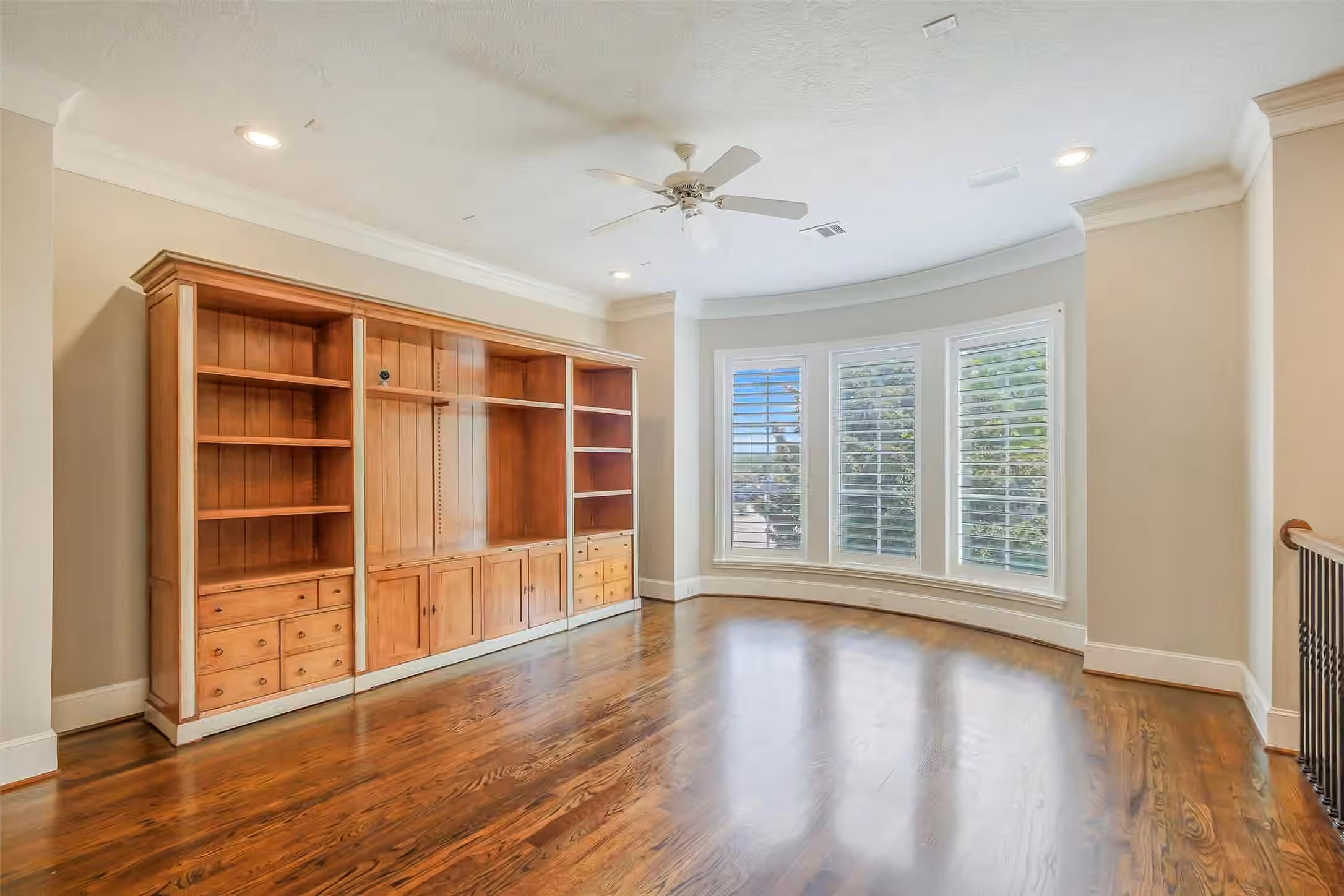 Photo 6 of 1374 Lake Pointe Parkway, Sugar Land, TX