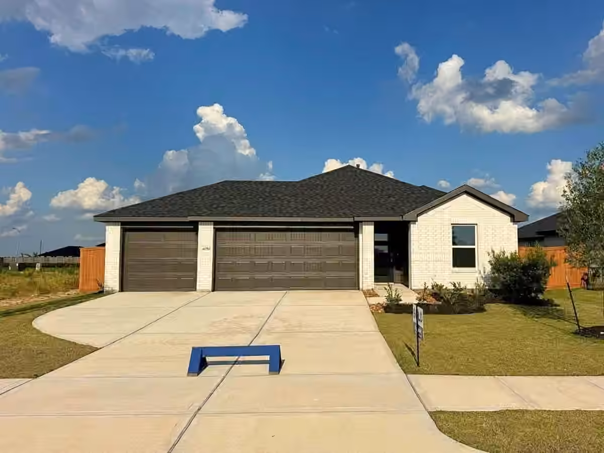 Photo 4 of 4056 Sun Burst Lane, Brookshire, TX