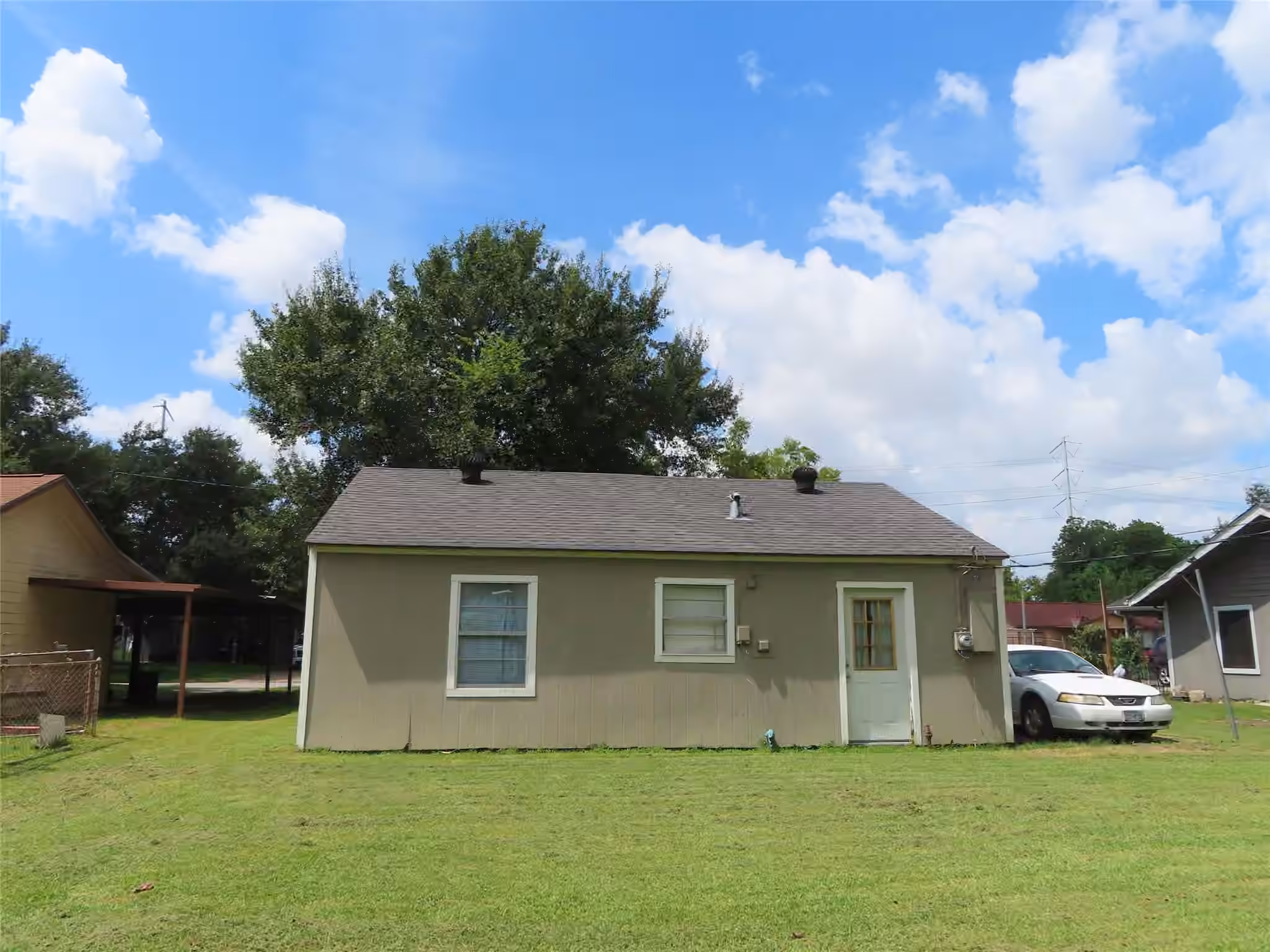 Photo of 1629 Caspersen Drive, Houston, TX