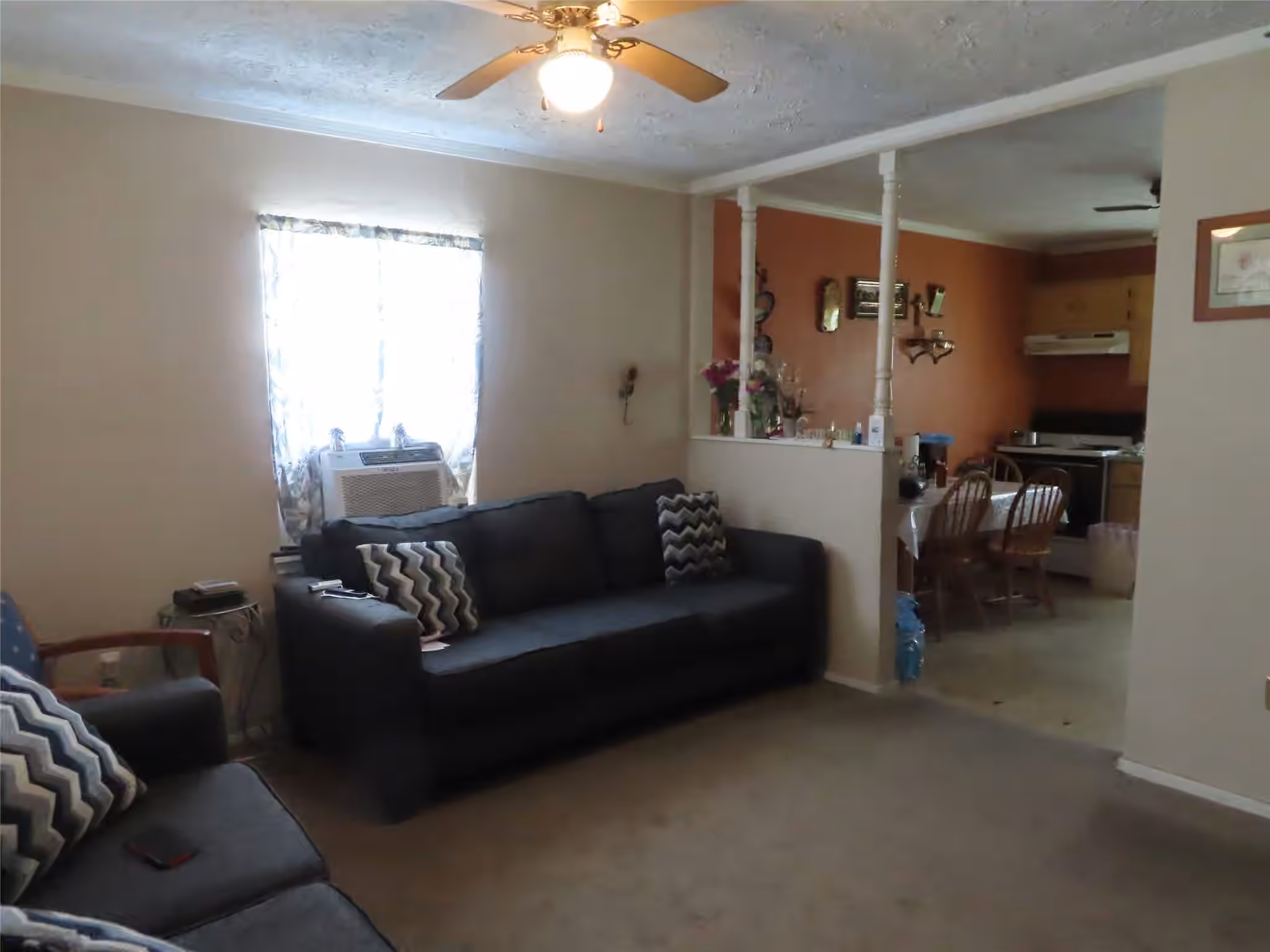 Photo 4 of 1629 Caspersen Drive, Houston, TX