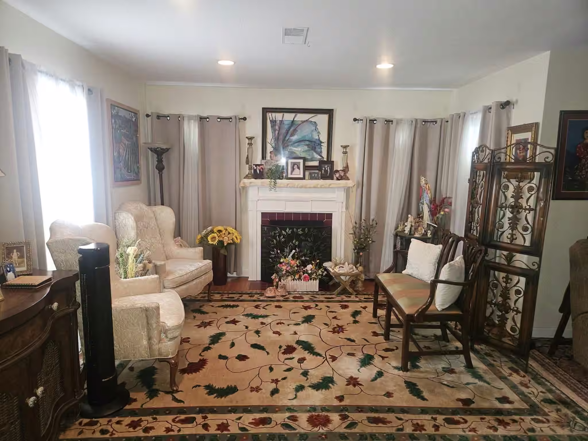 Photo 2 of 6427 Pinehurst Drive, Houston, TX