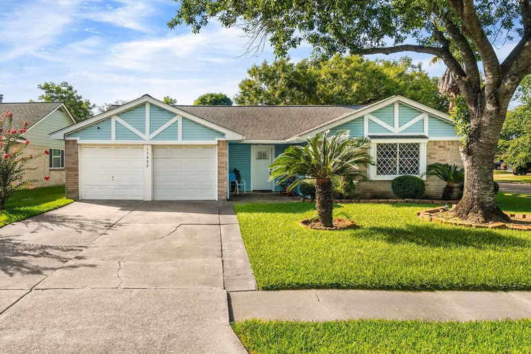 Photo 2 of 15802 Tammany Lane, Houston, TX
