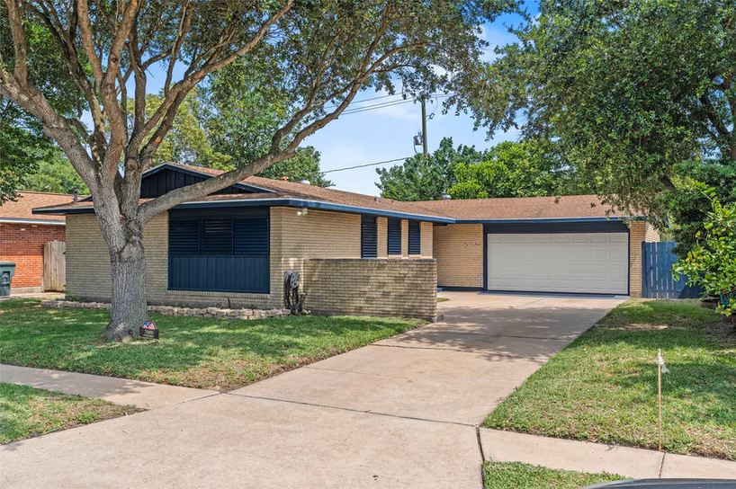 Photo of 7009 Youpon Drive, Galveston, TX 77551