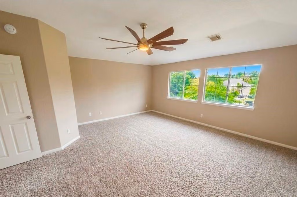 Photo 7 of 31723 Royal Woods Court, Conroe, TX