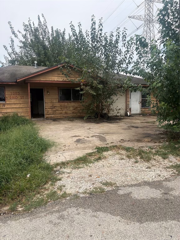Photo 7 of 1005 2nd Street, Galena Park, TX