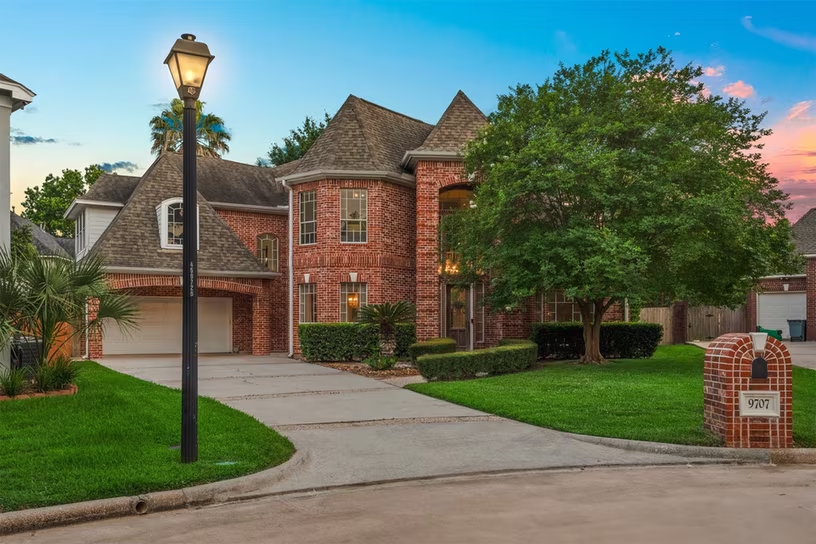 Photo of 9707 Chipstead Circle, Spring, TX 77379