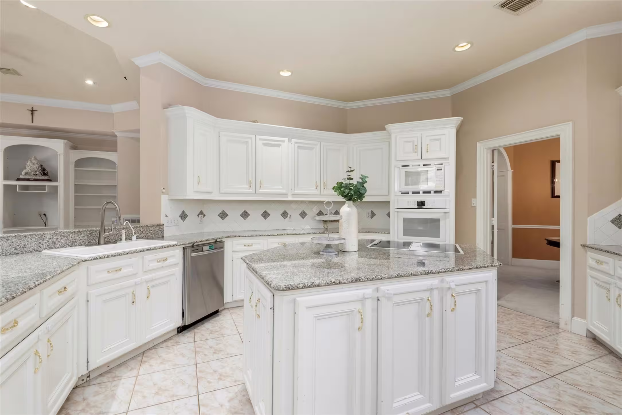 Photo 7 of 9707 Chipstead Circle, Spring, TX