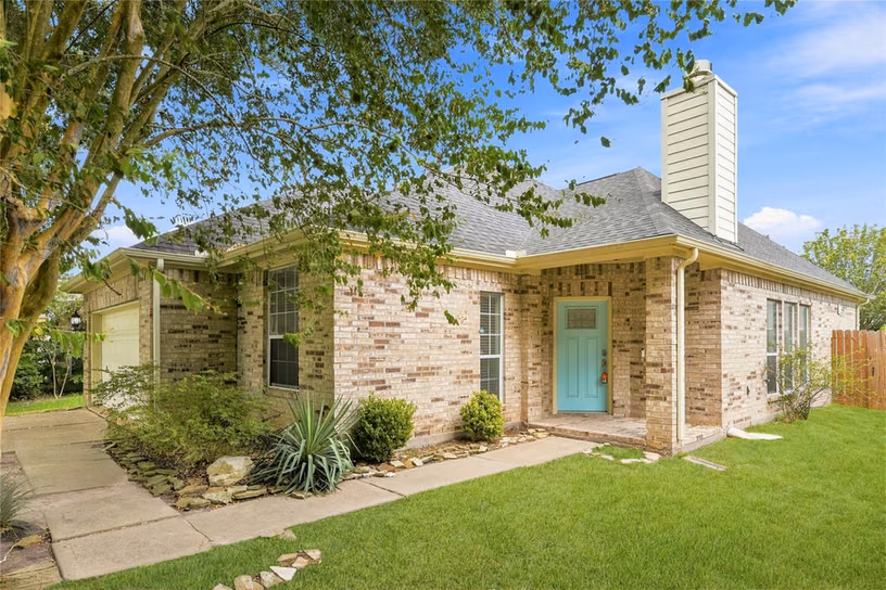 Photo 6 of 3719 Nichols Avenue, Dickinson, TX