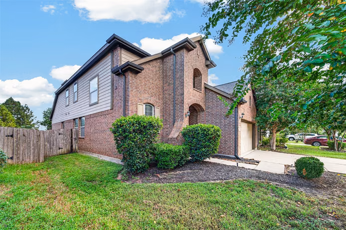 Photo 2 of 25002 Blue Mountain Park Lane, Katy, TX