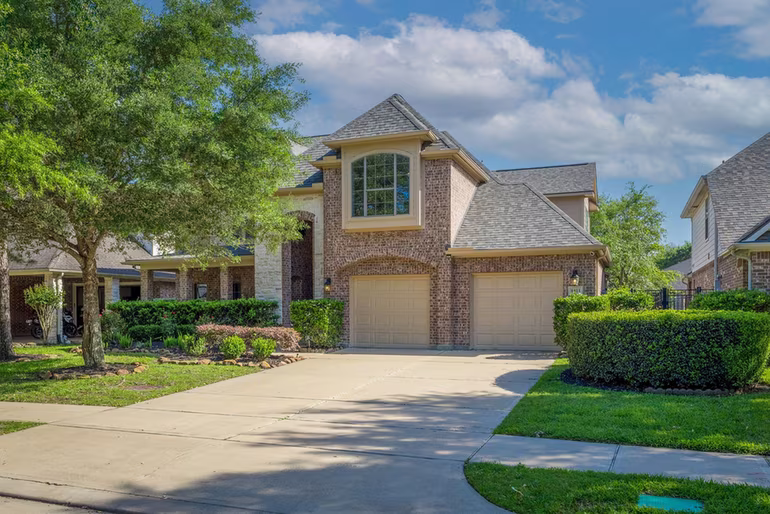 Photo 5 of 8411 Middle Canyon Road, Katy, TX
