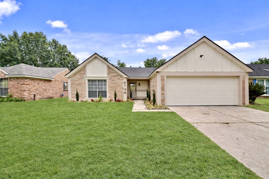 Photo 2 of 6738 Prairie Village Drive, Katy, TX