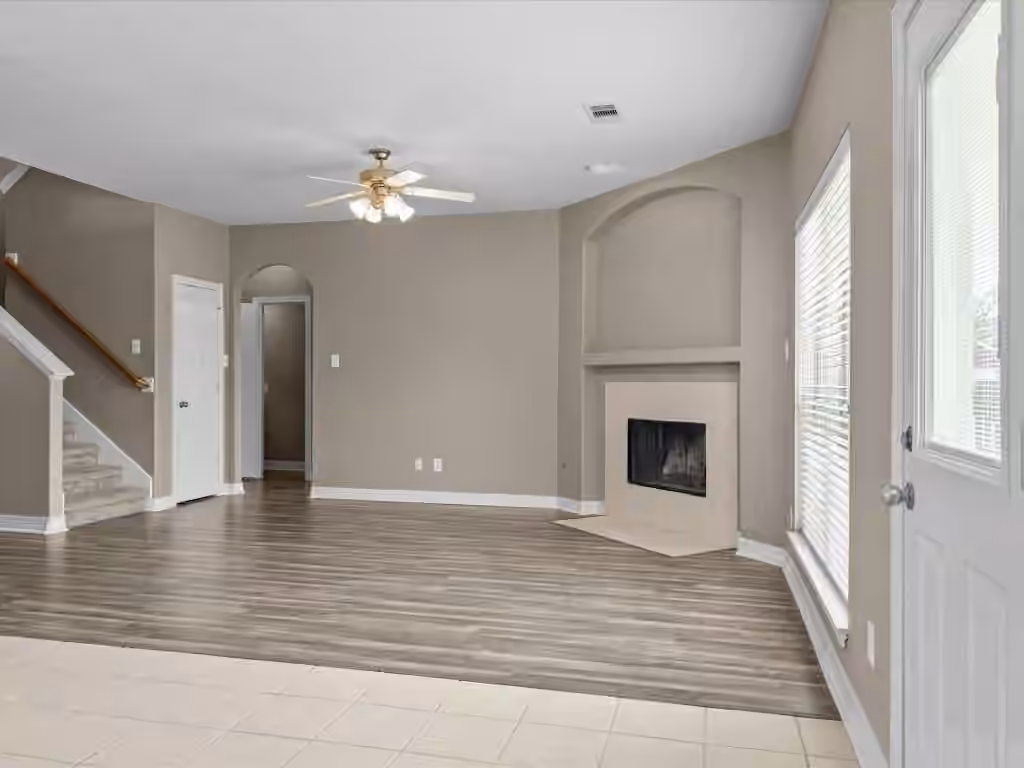 Photo 3 of 1970 Magnolia Circle, Dayton, TX
