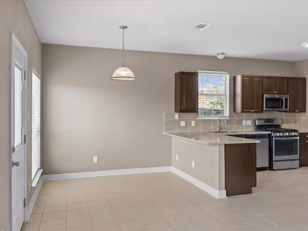 Photo 6 of 1970 Magnolia Circle, Dayton, TX