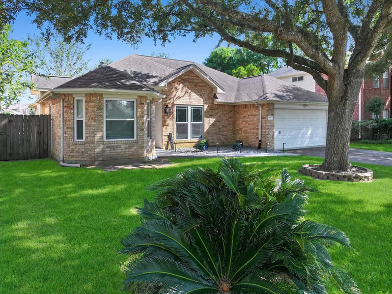 Photo 4 of 11401 30th Avenue N, Texas City, TX