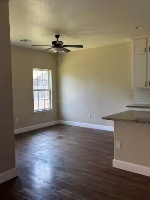 Photo 6 of 10525 Burman Street, Houston, TX