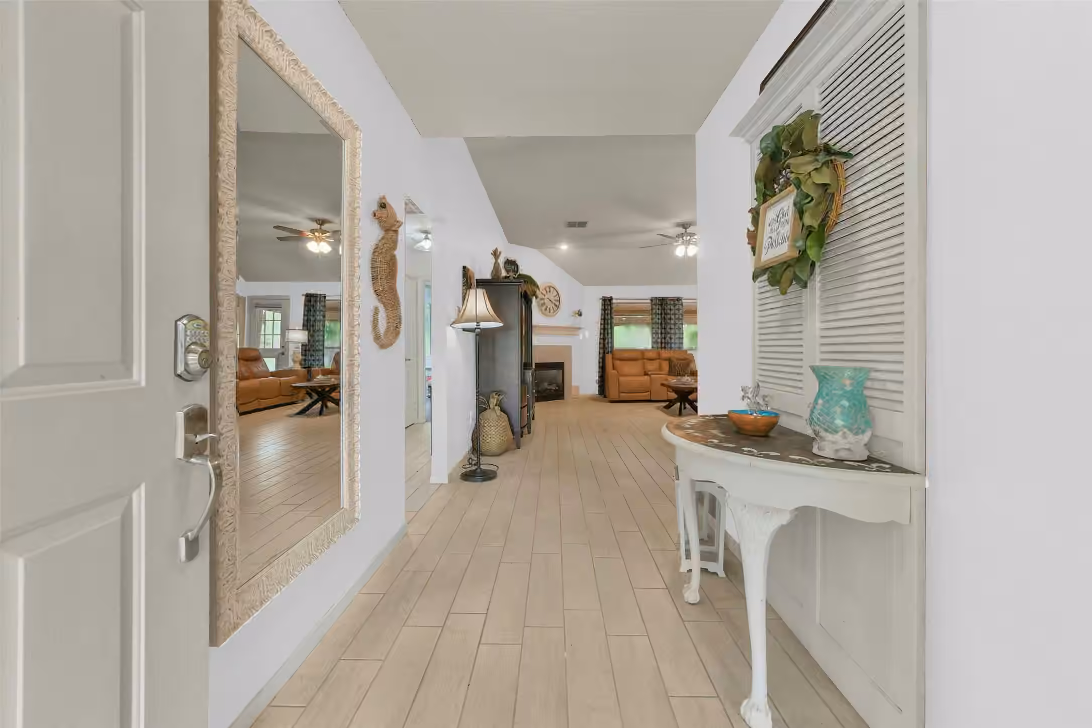 Photo 4 of 203 Green Isle Avenue, Dickinson, TX