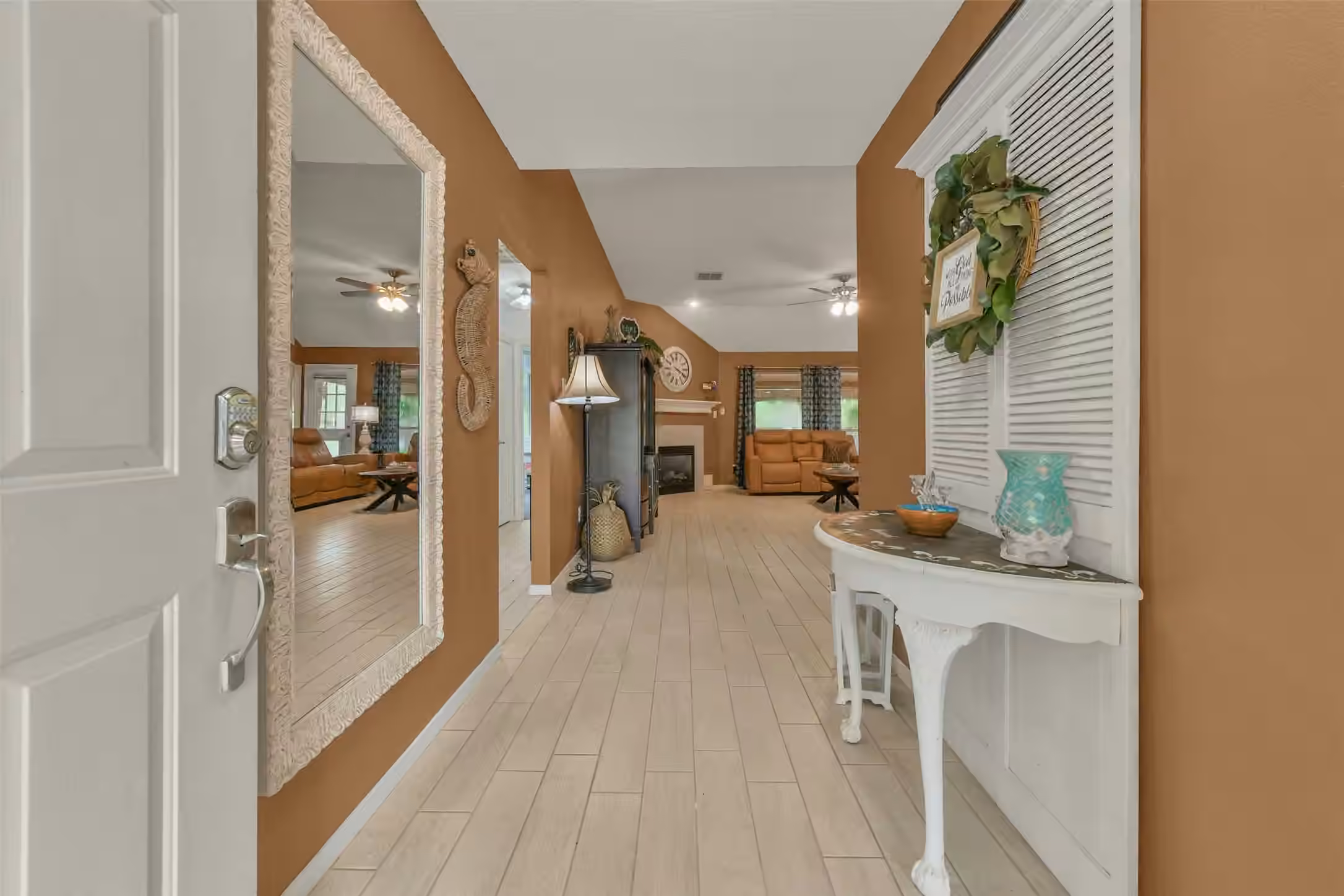 Photo 5 of 203 Green Isle Avenue, Dickinson, TX