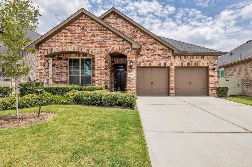 Photo of 10082 Black Maple Drive, Conroe, TX