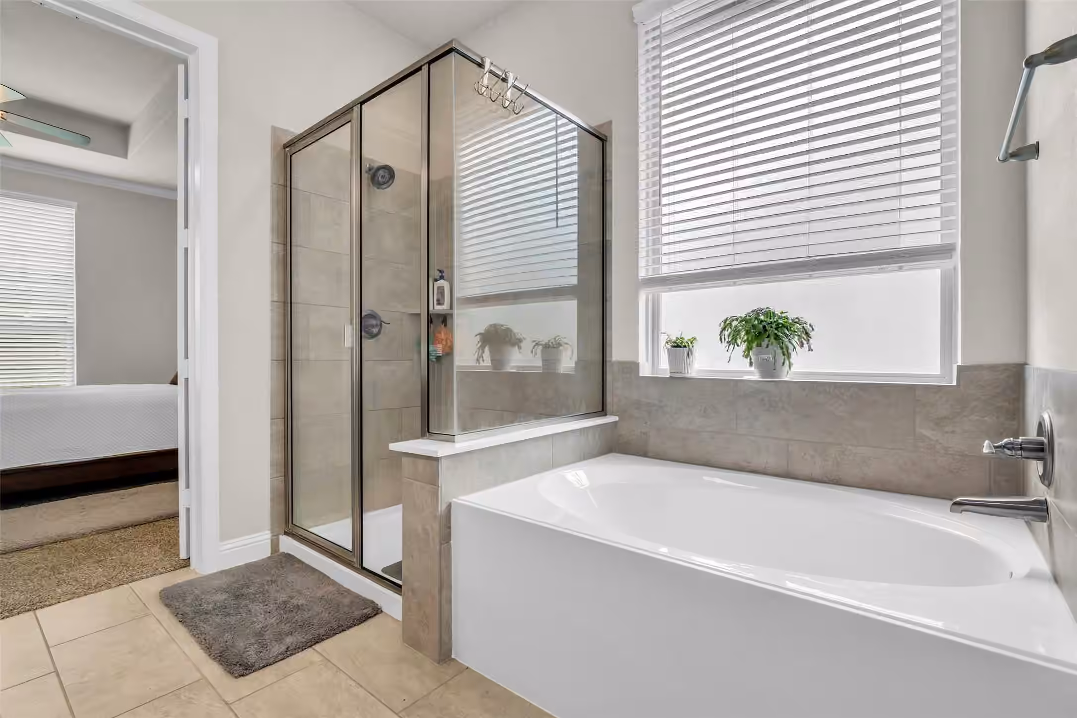 Photo 6 of 10082 Black Maple Drive, Conroe, TX