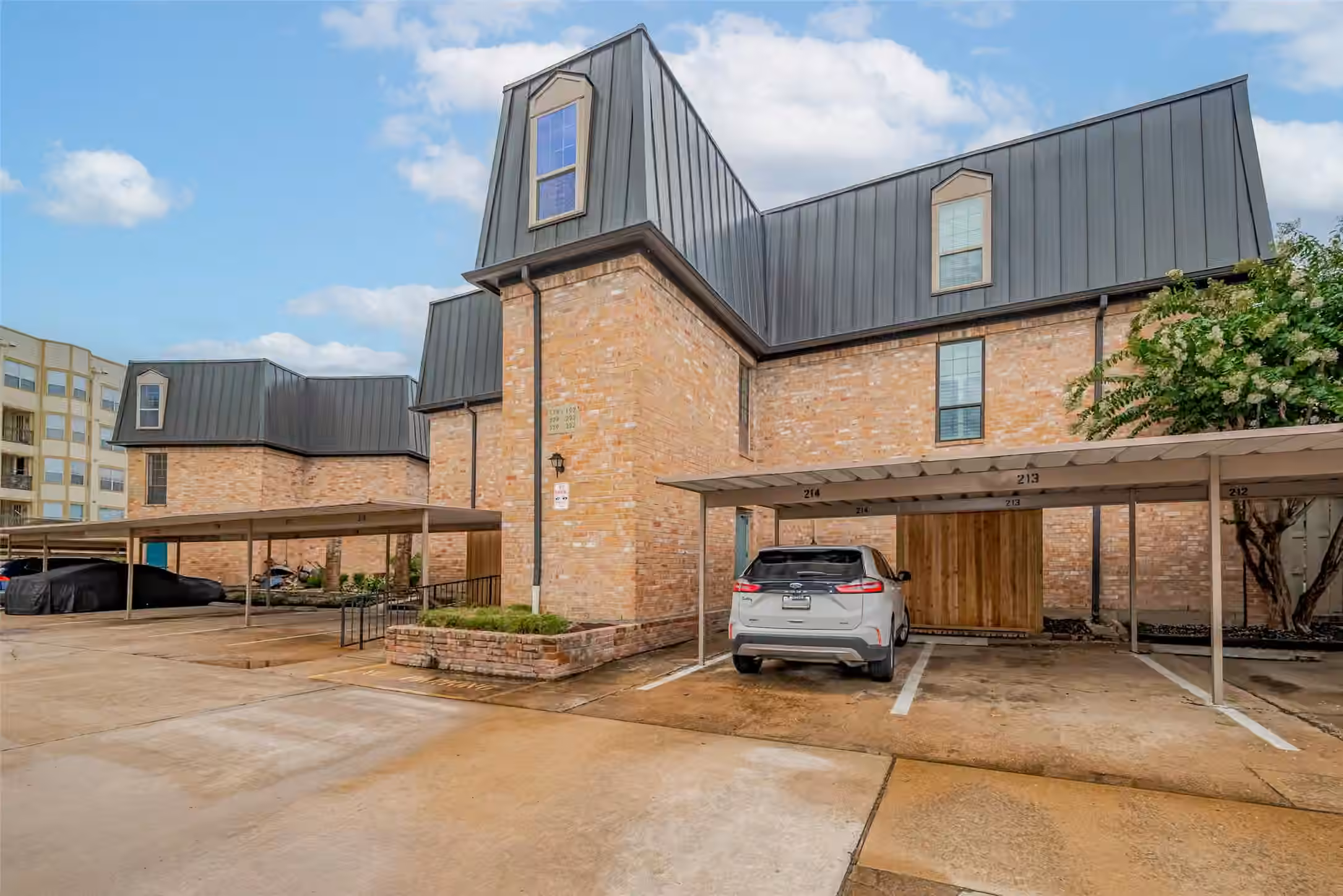 Photo 3 of 2475 Underwood Street 381, Houston, TX