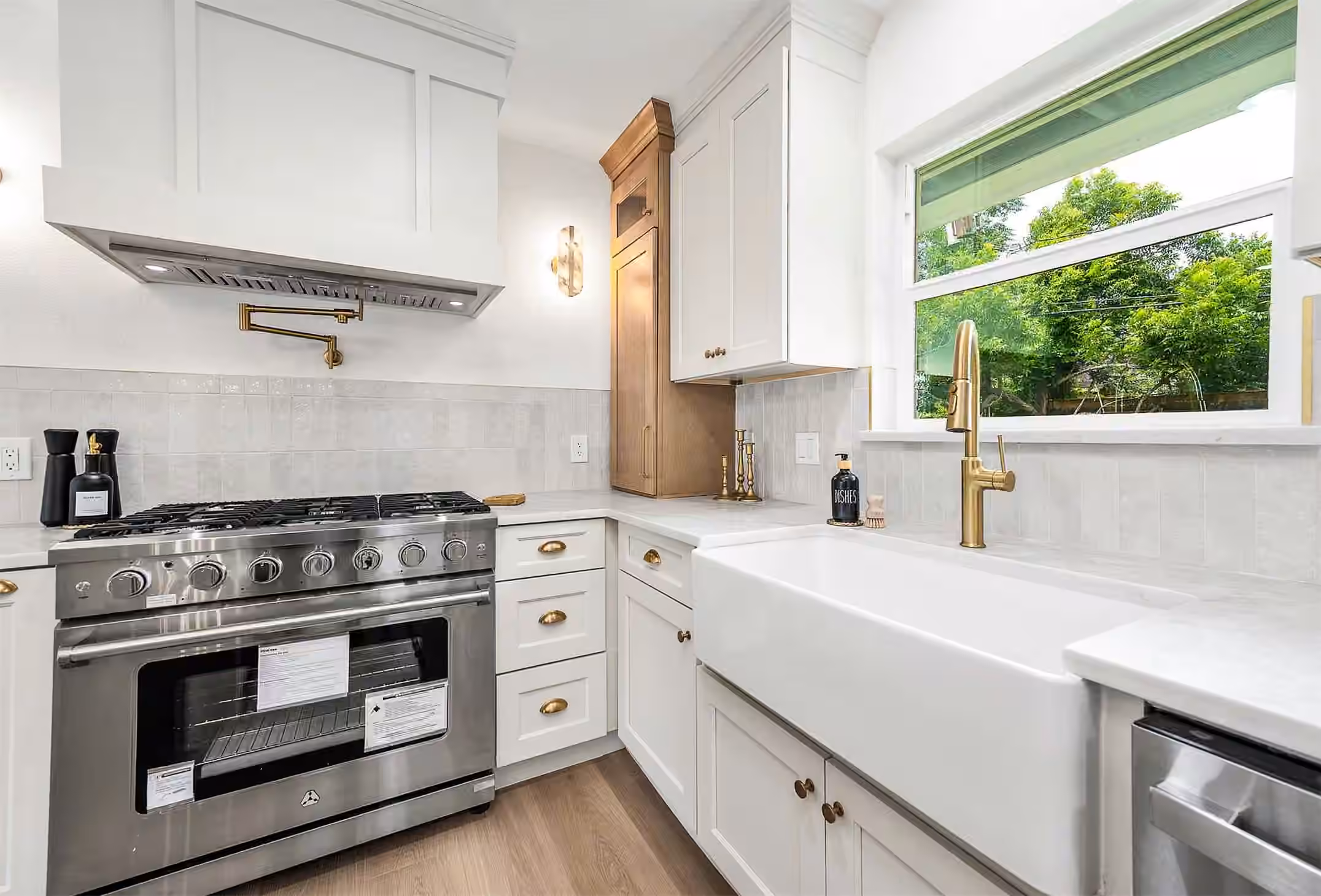 Photo 4 of 10814 Moonlight Drive, Houston, TX