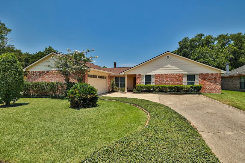 Photo of 12326 Campos Drive, Houston, TX
