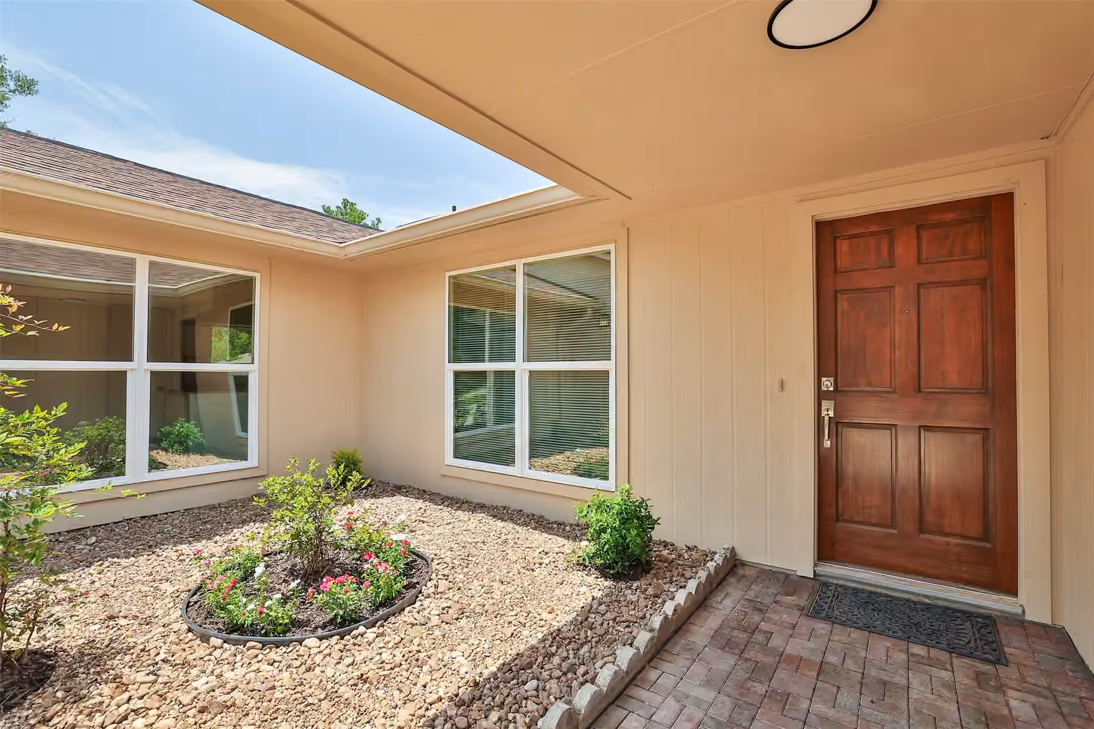 Photo 4 of 12326 Campos Drive, Houston, TX
