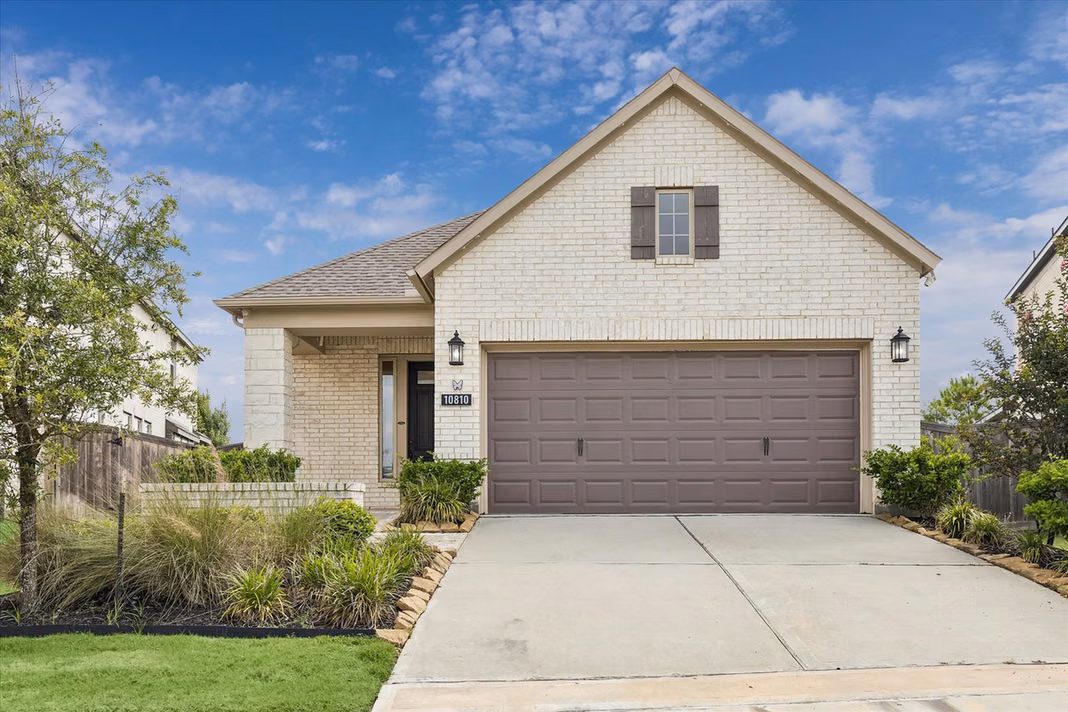 Photo 2 of 10810 Spiny Elm Court, Cypress, TX