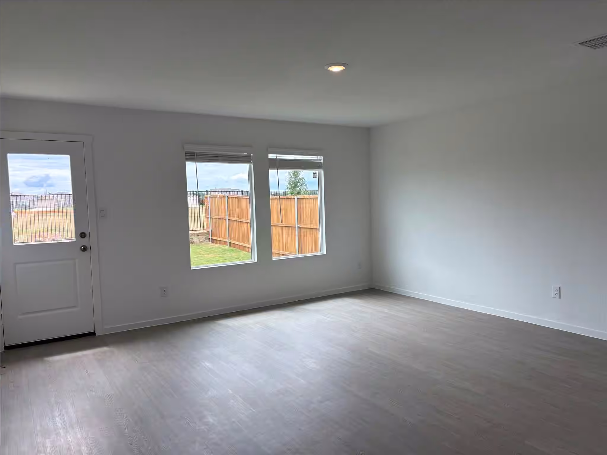 Photo 4 of 711 Pennabilli Lane, Huffman, TX