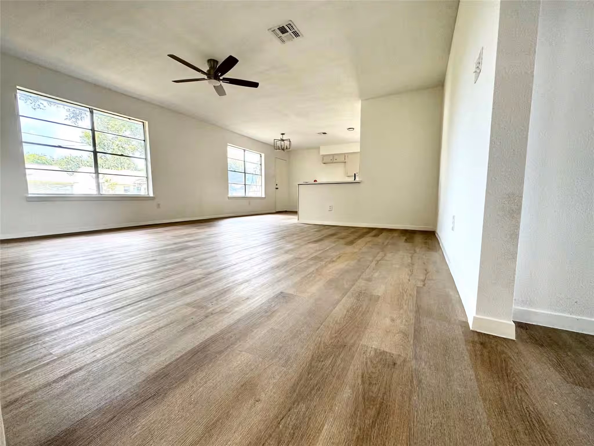 Photo 3 of 2126 Ripple Creek Drive, Rosenberg, TX