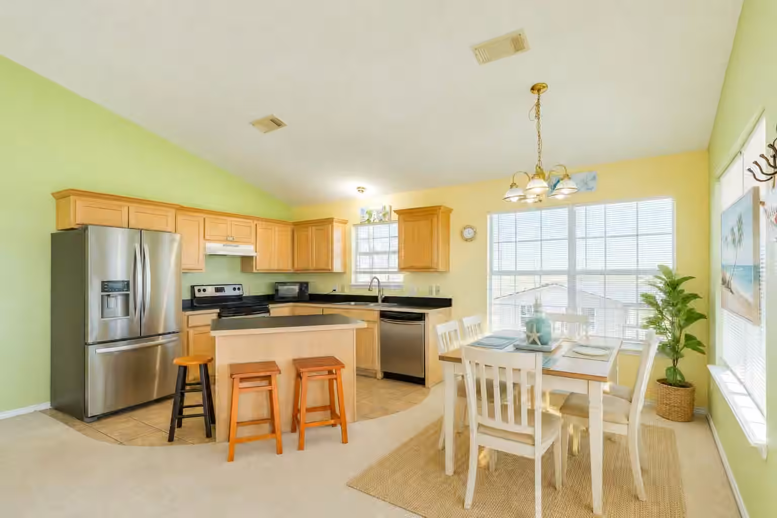 Photo 6 of 118 Lindrose Street, Freeport, TX