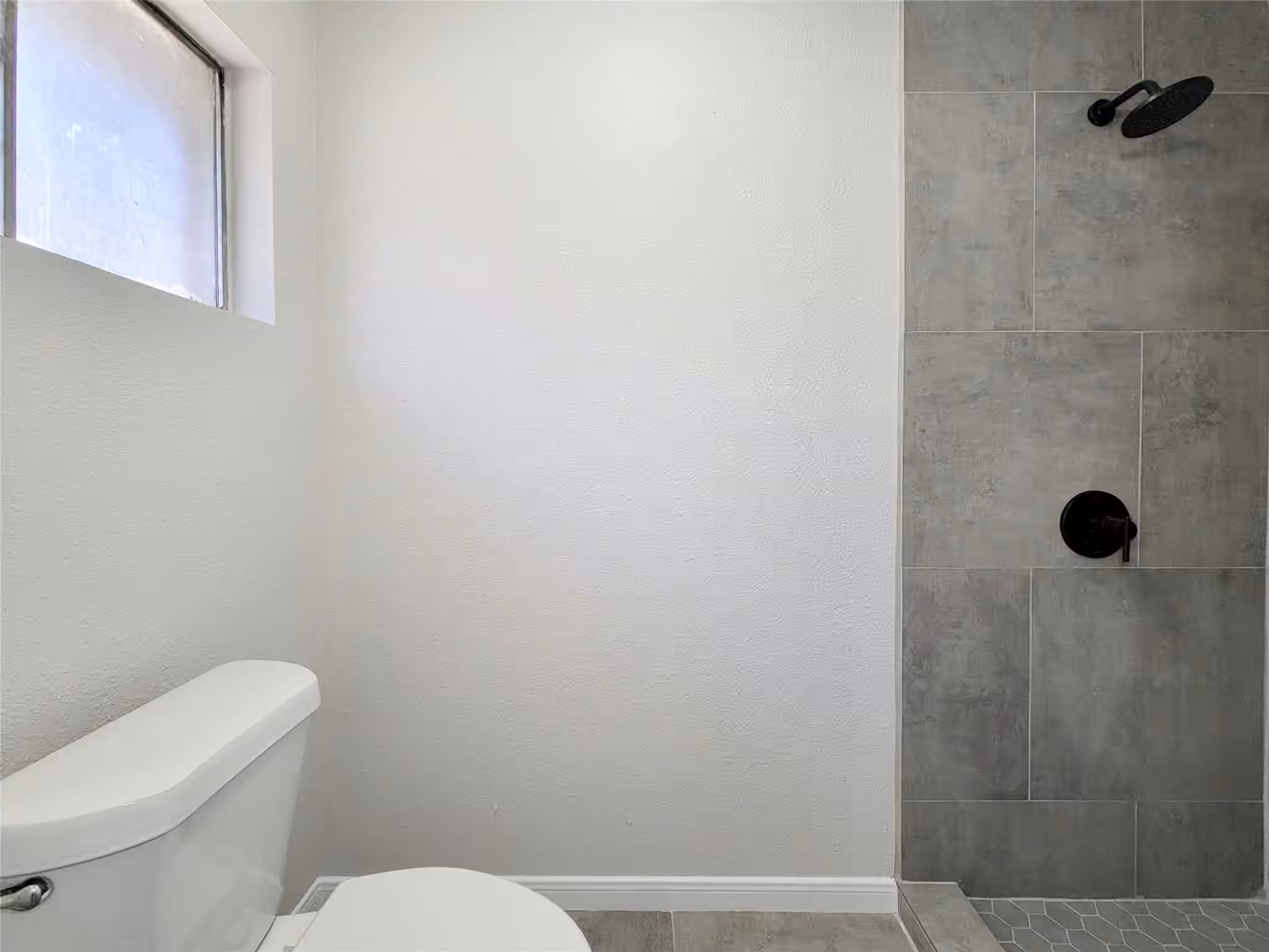 Photo 5 of 4427 Algernon Drive, Spring, TX