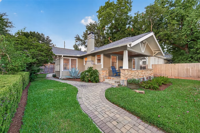 Photo 3 of 1124 Bomar Street, Houston, TX