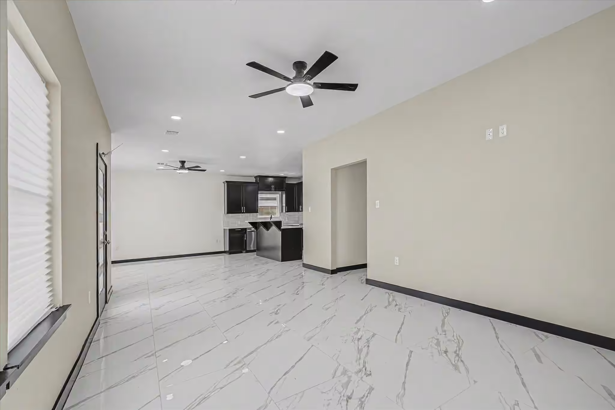 Photo 7 of 5915 Rietta Street, Houston, TX