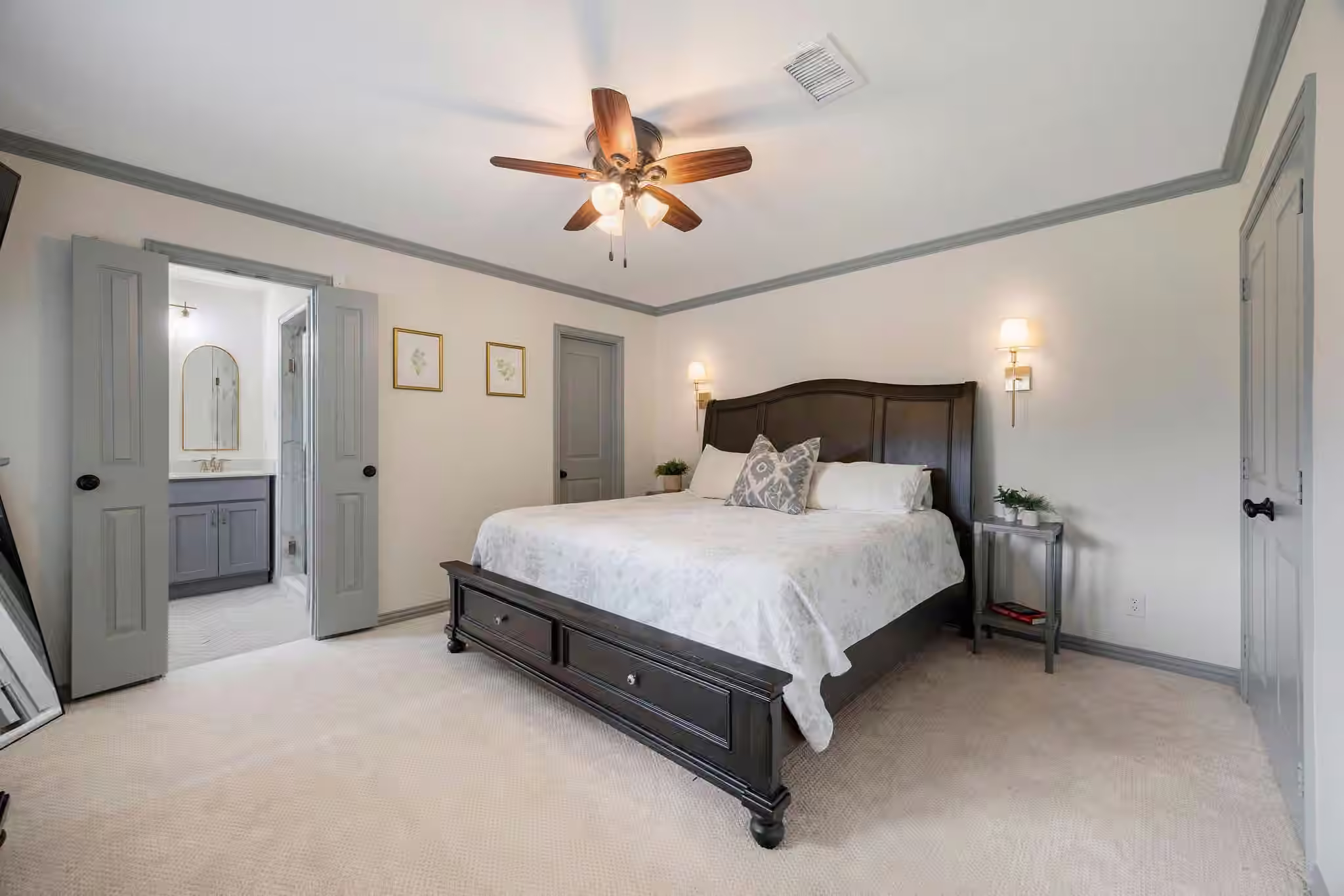 Photo 6 of 1922 Shadowdale Drive, Houston, TX