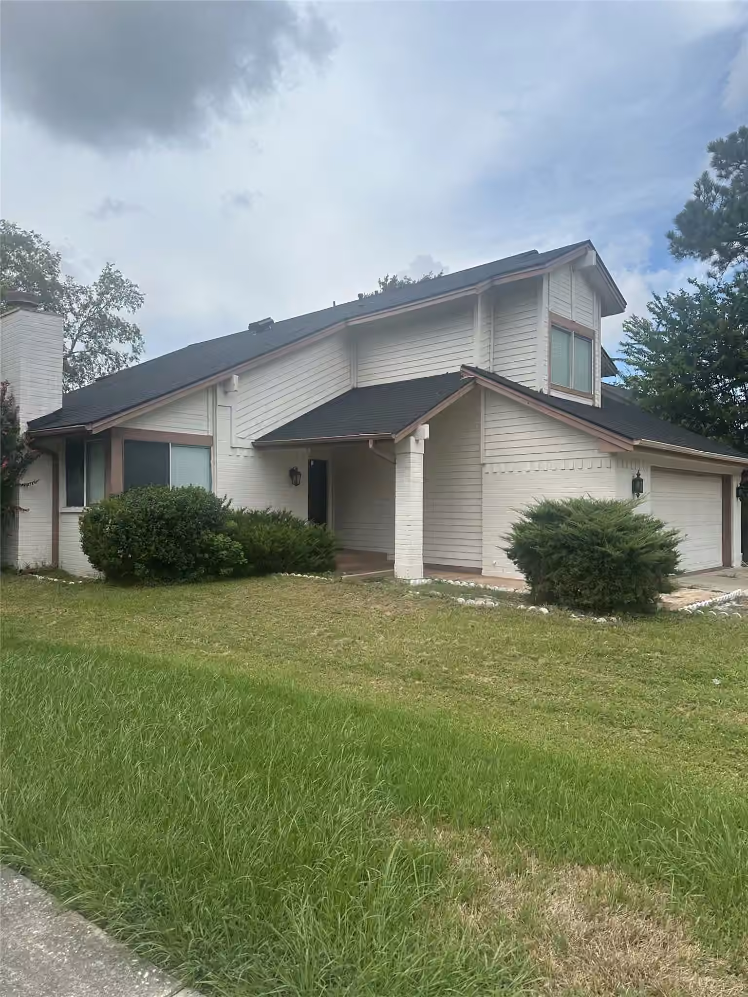 Photo 3 of 4211 Bridledon Lane, Houston, TX
